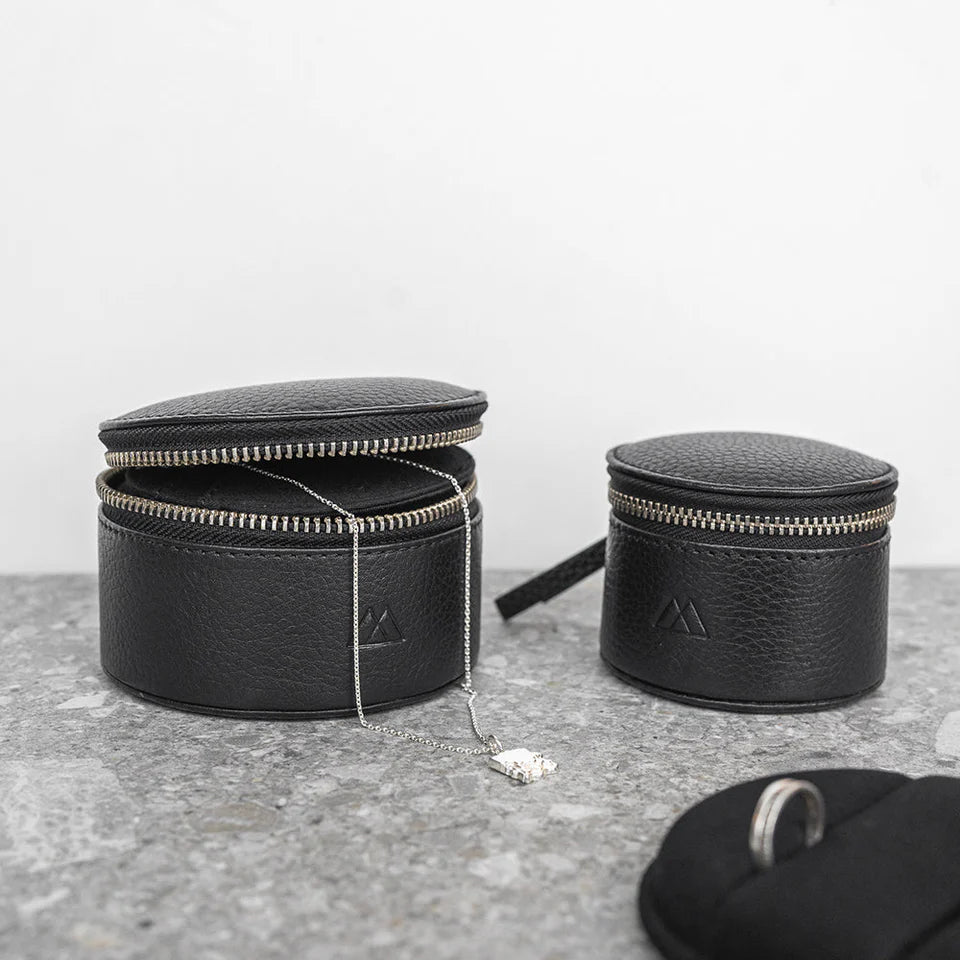 LovaMBG smykkeboks, Small, Grain (Sort)