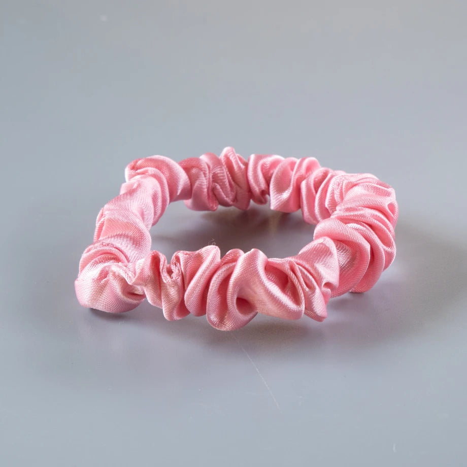 Lula Petit Scrunchie (MØRK PUDDER)