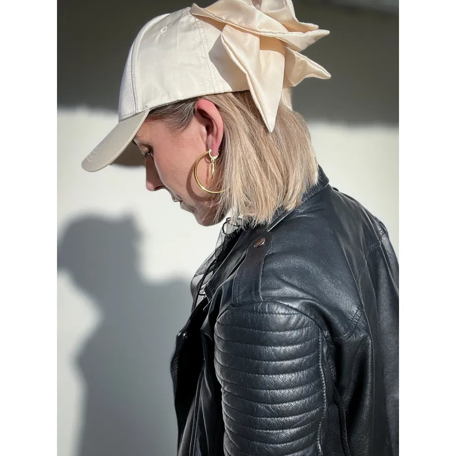 Marissa Cap, Creme