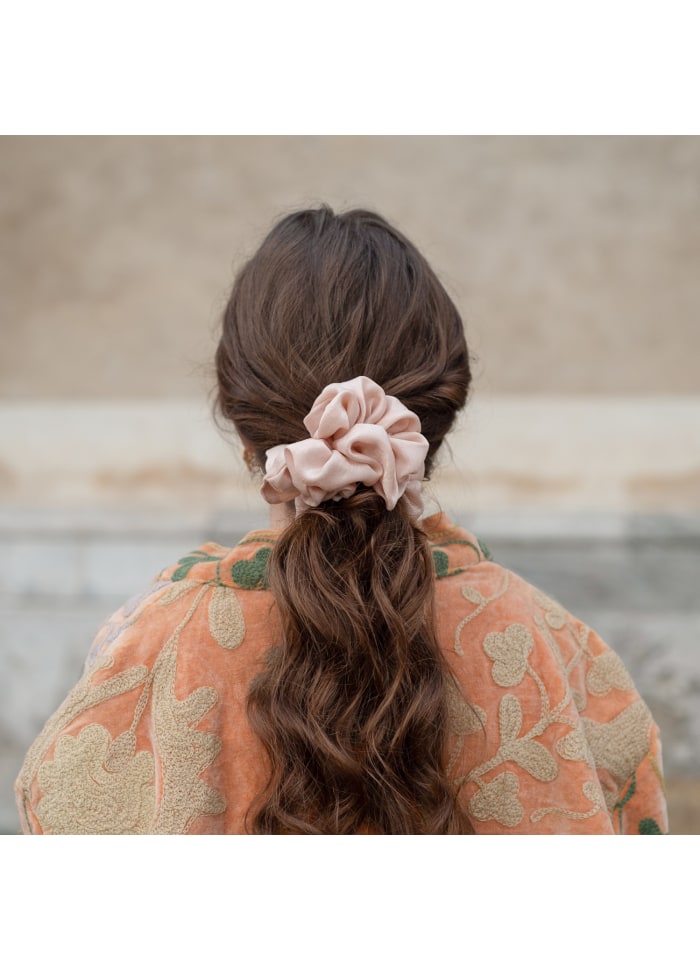 Isabella Scrunchie i Beige
