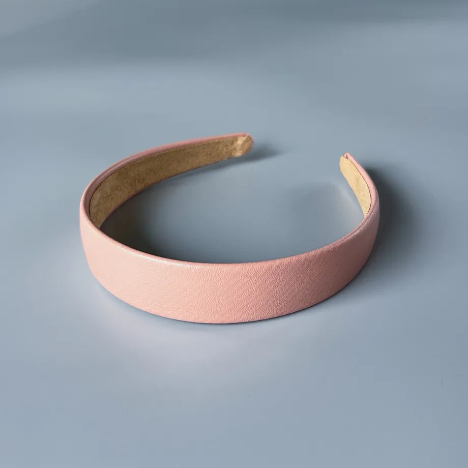 Maj hårbøjle i Rosa