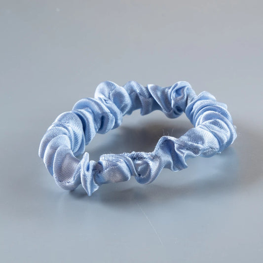 Lula Petit Scrunchie (LYSEBLÅ)