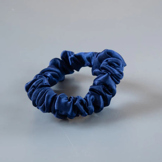 Lula Petit Scrunchie (NAVY BLÅ)